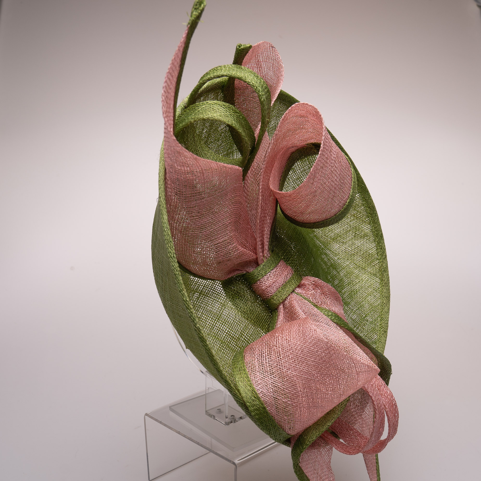 Lime / Pink Beautiful Two Tone Bow On Top Of Sinamay Saucer  display picture 2