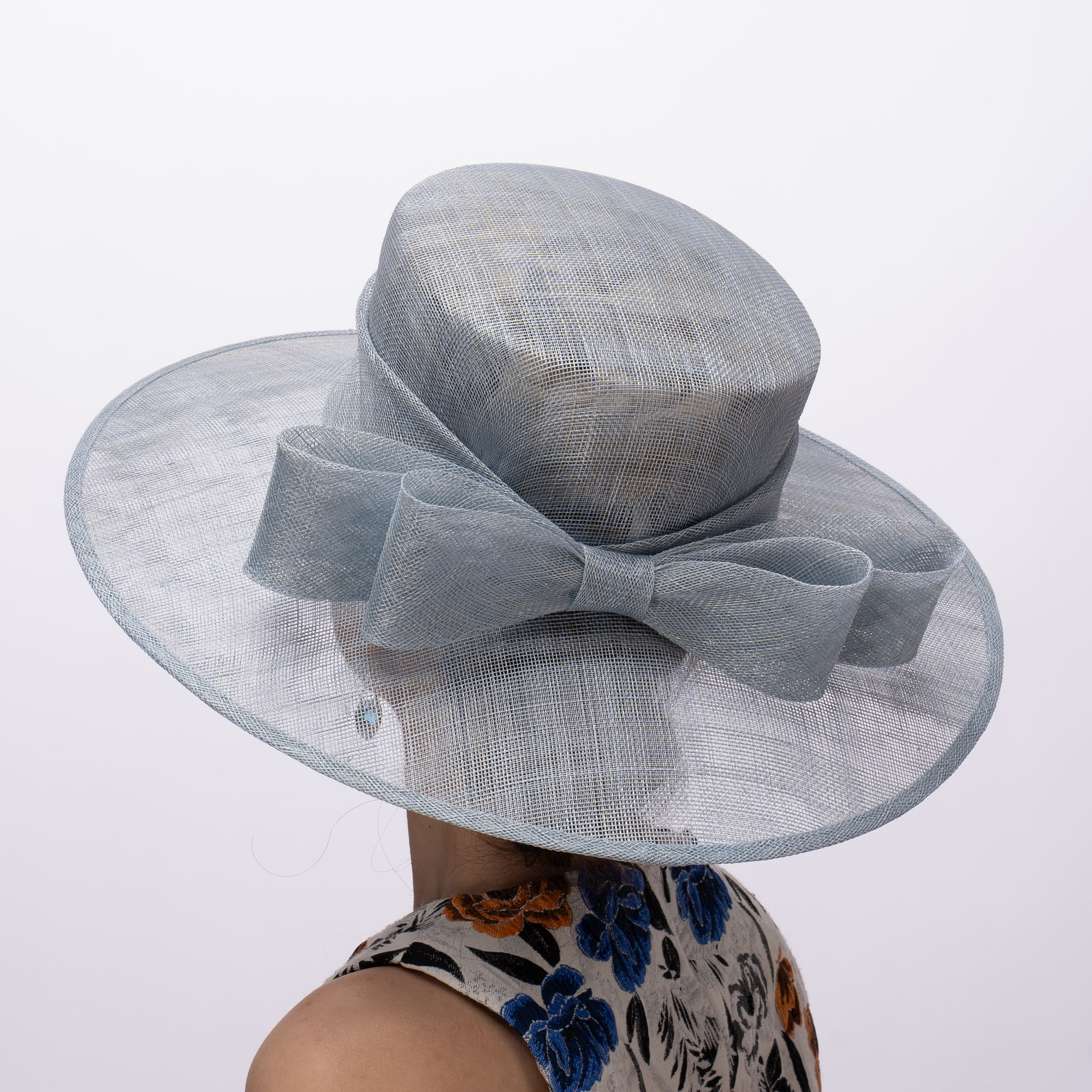 METALLIC SILVER HAT | WITH FANCY BOW XEPST Halloween Tin costume Accessories Set – Silver Funnel  main image 4