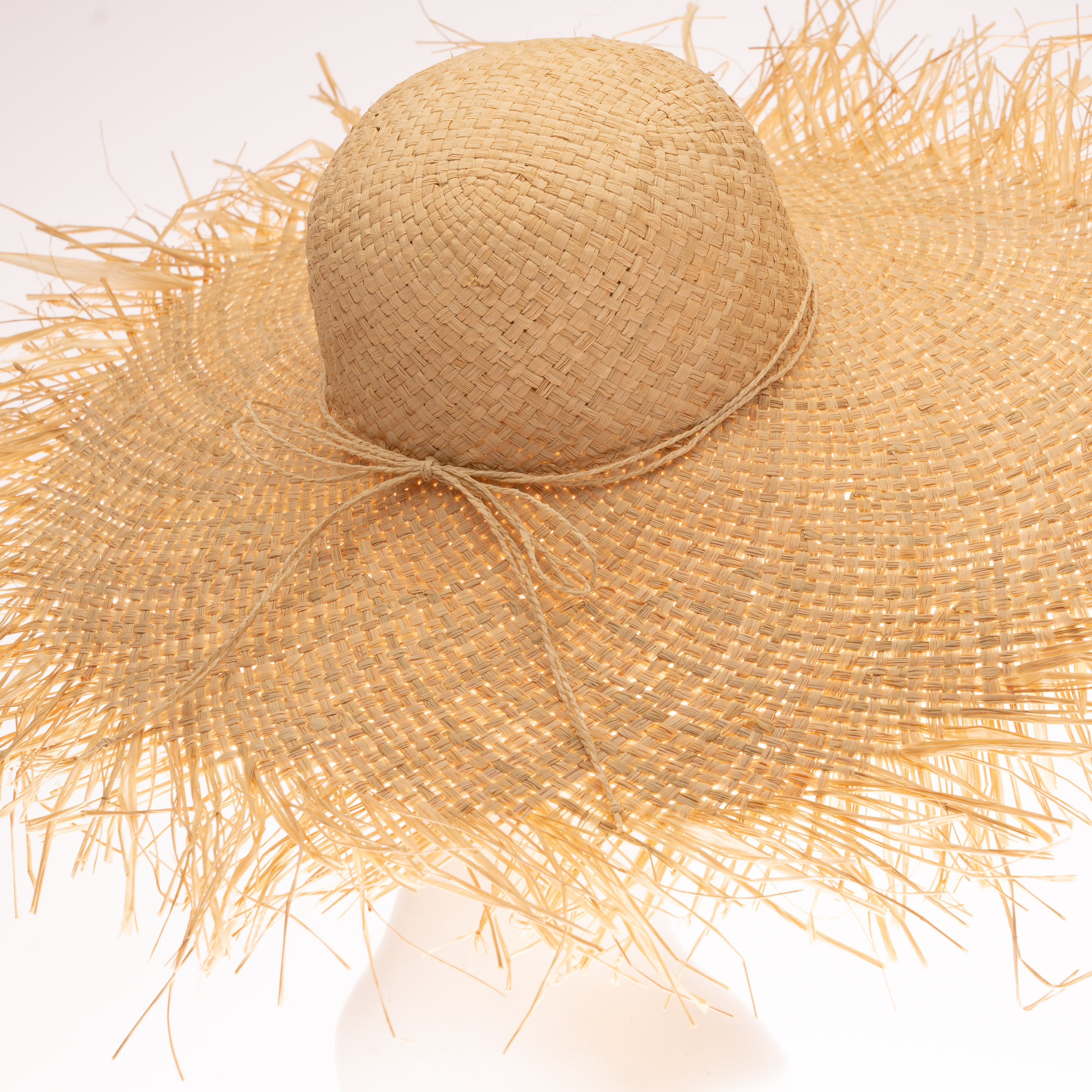 wide brim raffia hat