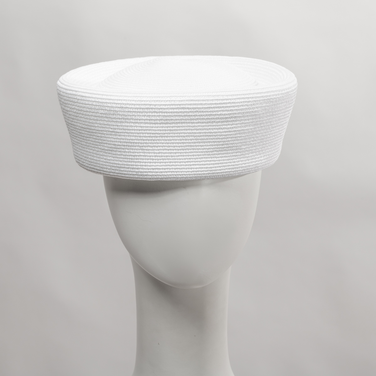 Hat Box Cream White by Lierys -->